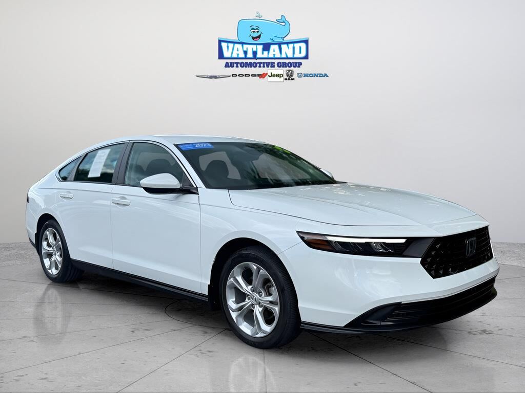 2023 Honda Accord LX — photo 1 of 13