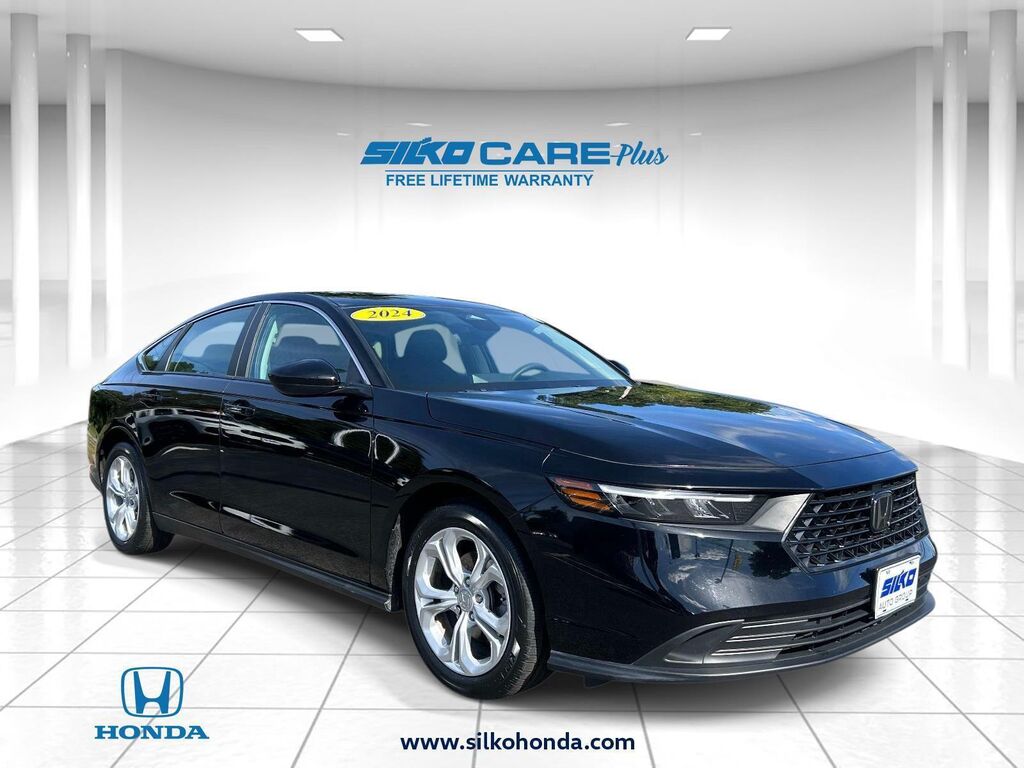 2024 Honda Accord LX — photo 1 of 13