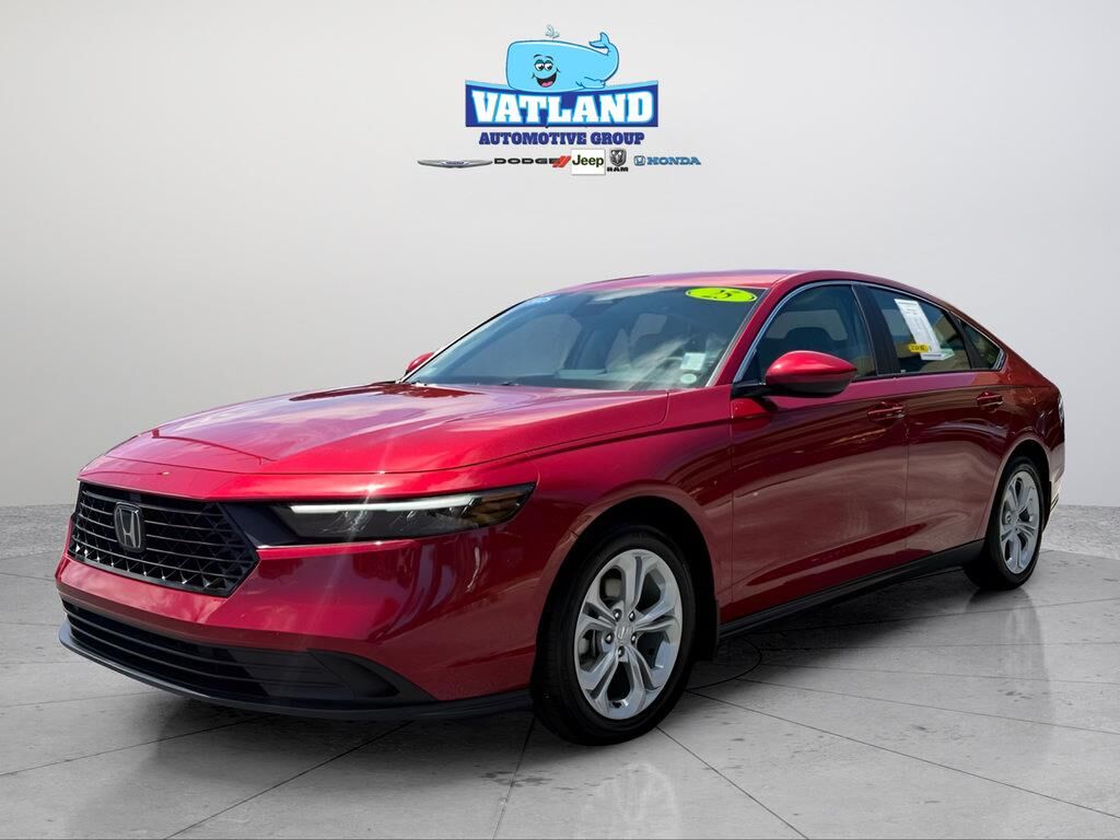 2025 Honda Accord LX — photo 1 of 13
