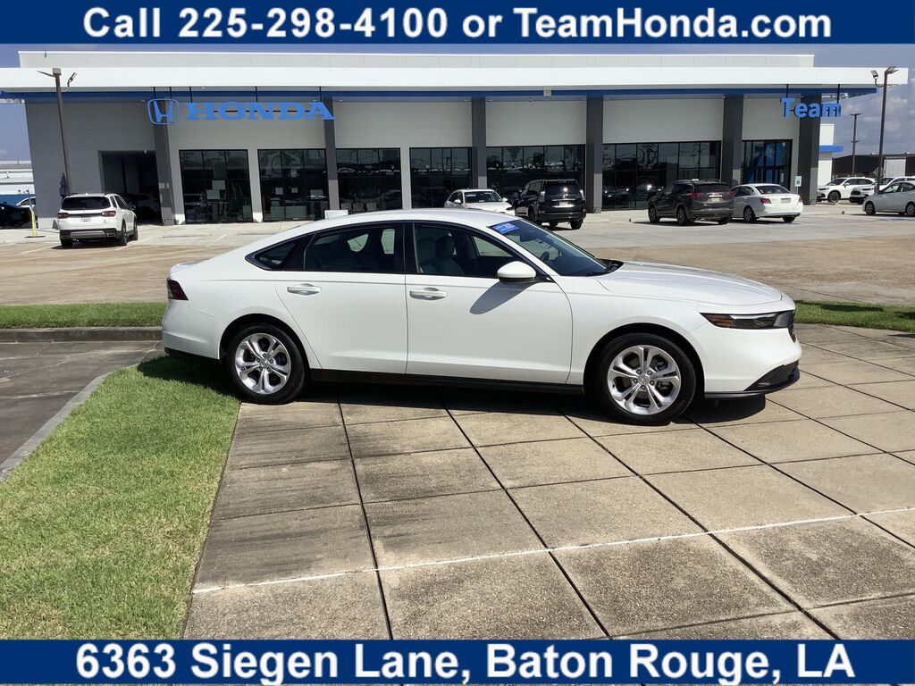 2025 Honda Accord LX — photo 1 of 13
