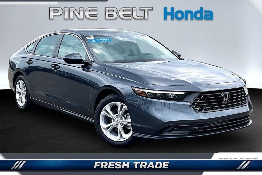2025 Honda Accord LX — photo 1 of 1