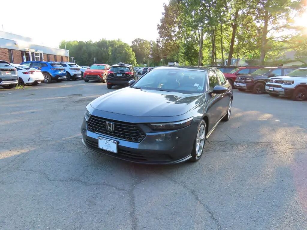 2024 Honda Accord LX — photo 1 of 13