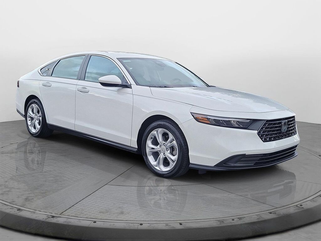 2024 Honda Accord LX — photo 1 of 13