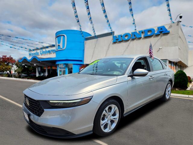 2025 Honda Accord Sedan 1.5T LX — photo 1 of 20