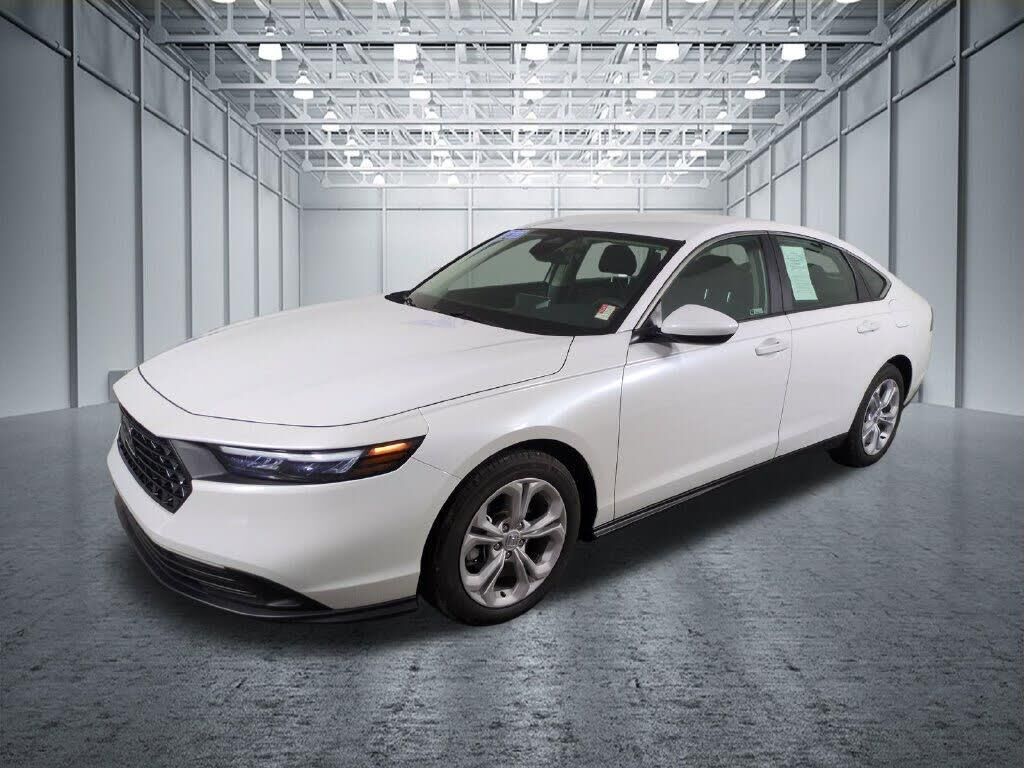 2025 Honda Accord LX — photo 1 of 1