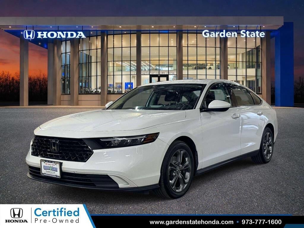 2023 Honda Accord — photo 1 of 13
