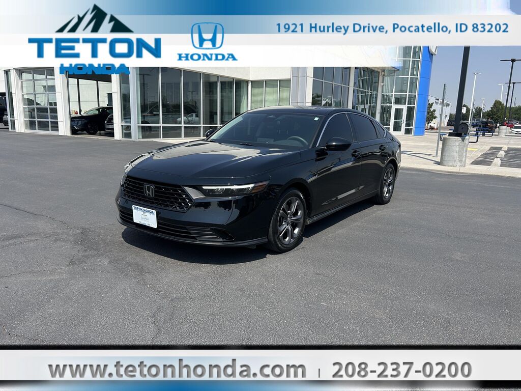 2023 Honda Accord — photo 1 of 13
