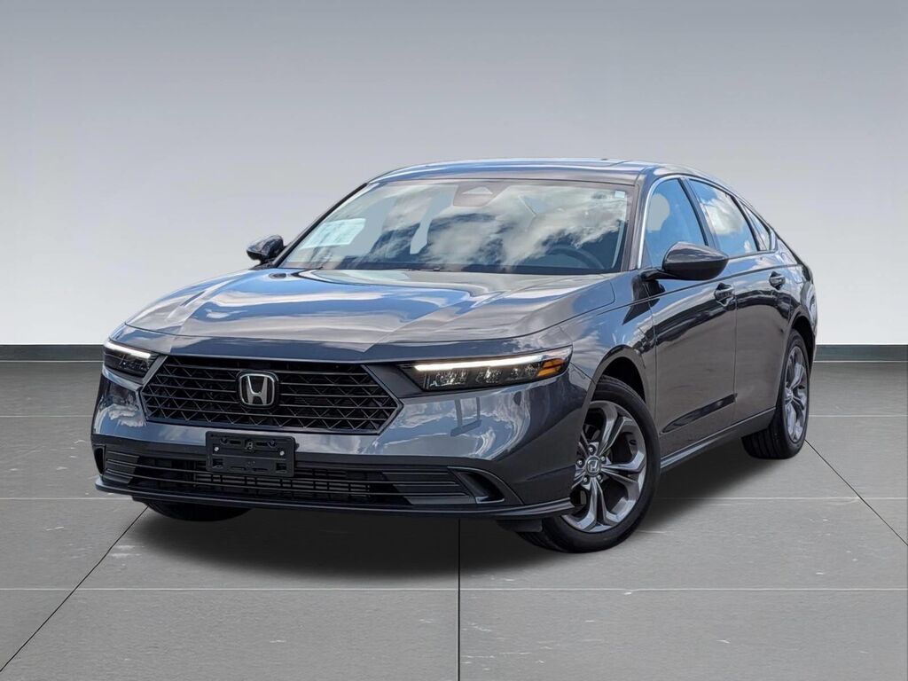 2023 Honda Accord — photo 1 of 13