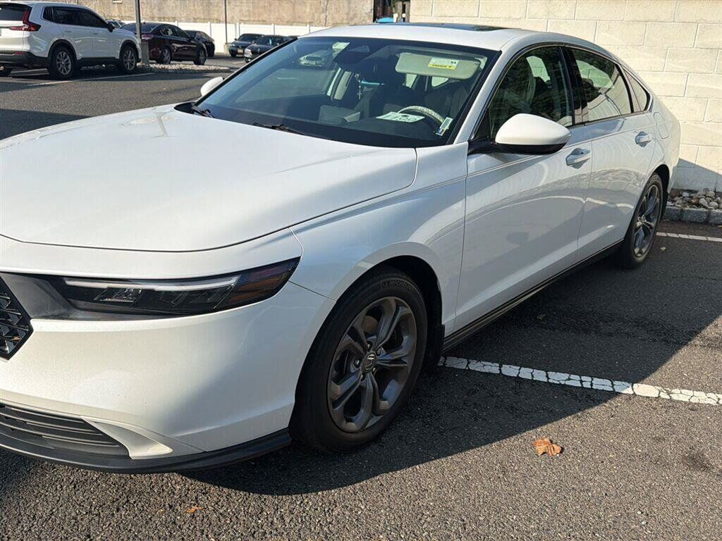 2024 Honda Accord Sedan 1.5T EX — photo 1 of 7