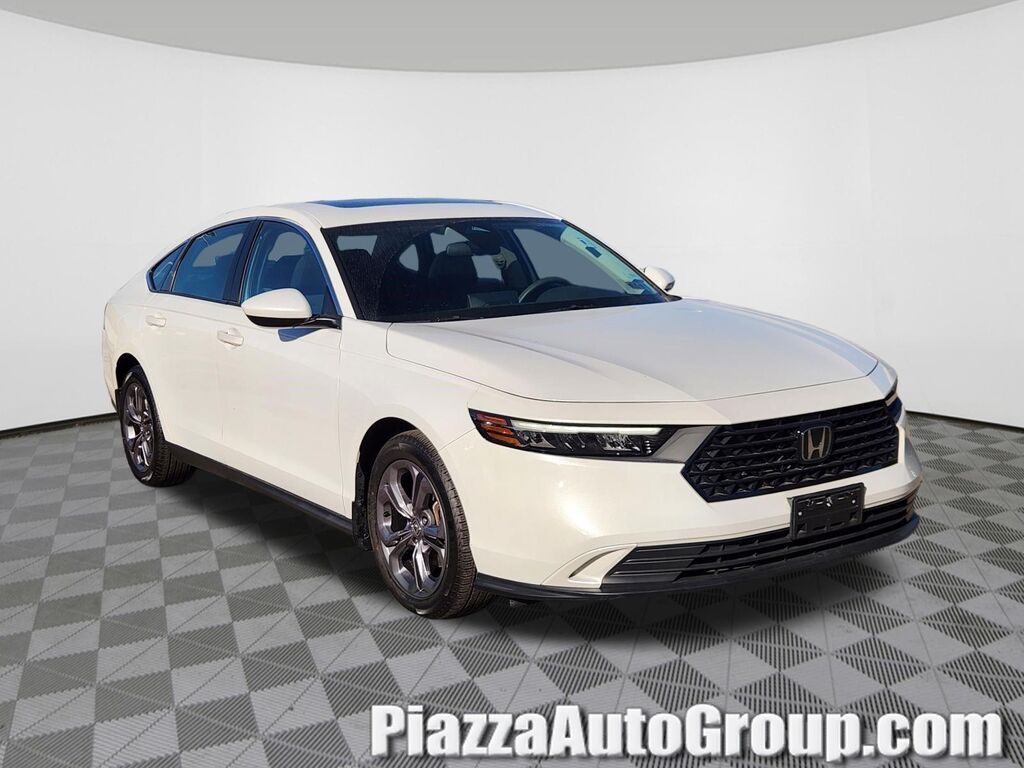 2023 Honda Accord EX — photo 1 of 13