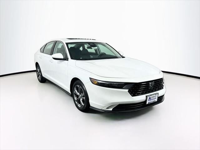 2023 Honda Accord EX — photo 1 of 2