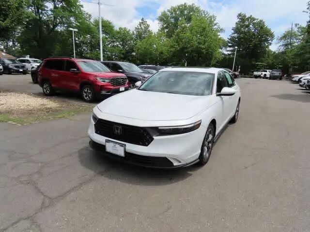 2023 Honda Accord EX — photo 1 of 13