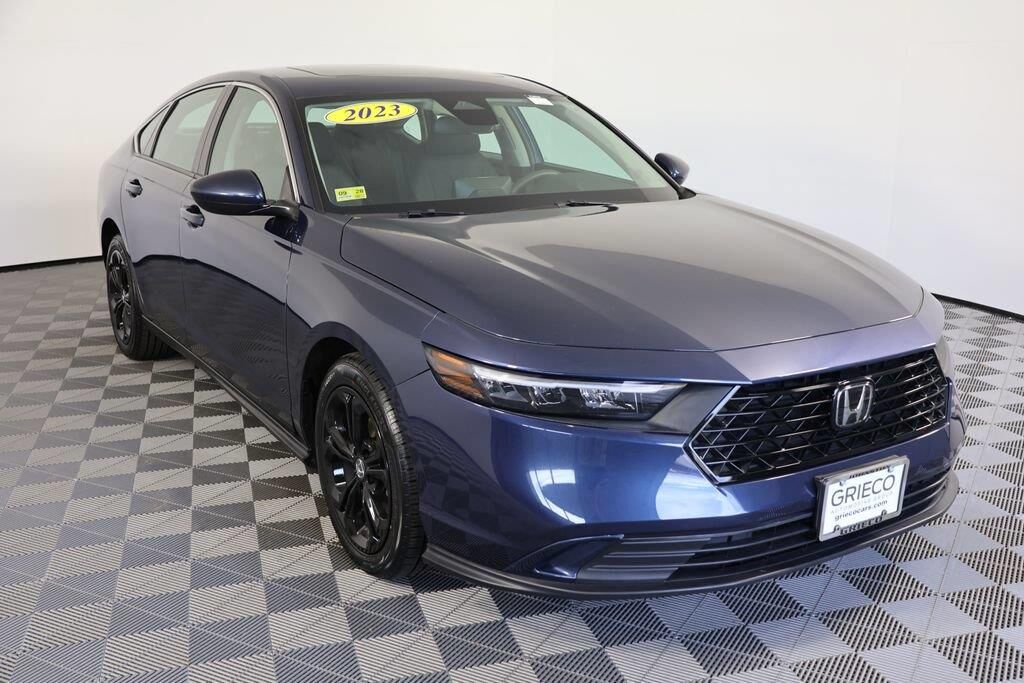 2023 Honda Accord EX — photo 1 of 13