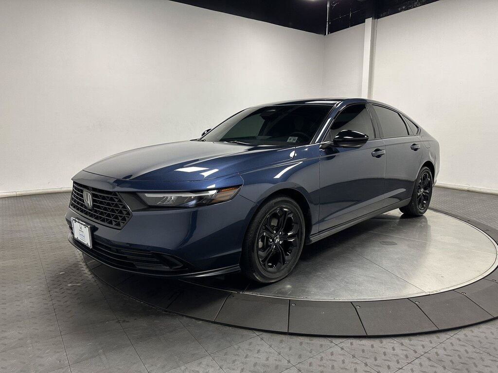 2025 Honda Accord Sedan 1.5T SE — photo 1 of 7