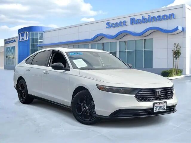 2025 Honda Accord SE — photo 1 of 13