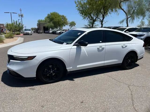 2025 Honda Accord SE — photo 1 of 13
