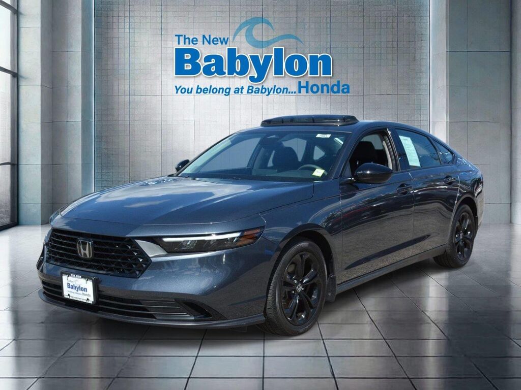 2025 Honda Accord SE — photo 1 of 13