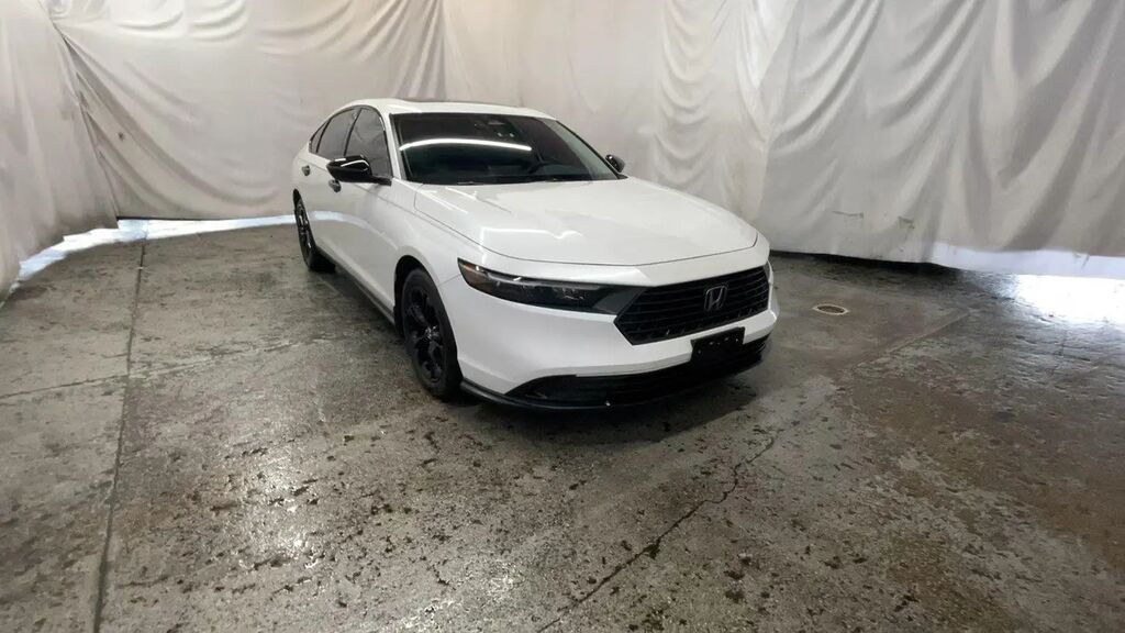 2025 Honda Accord SE — photo 1 of 13