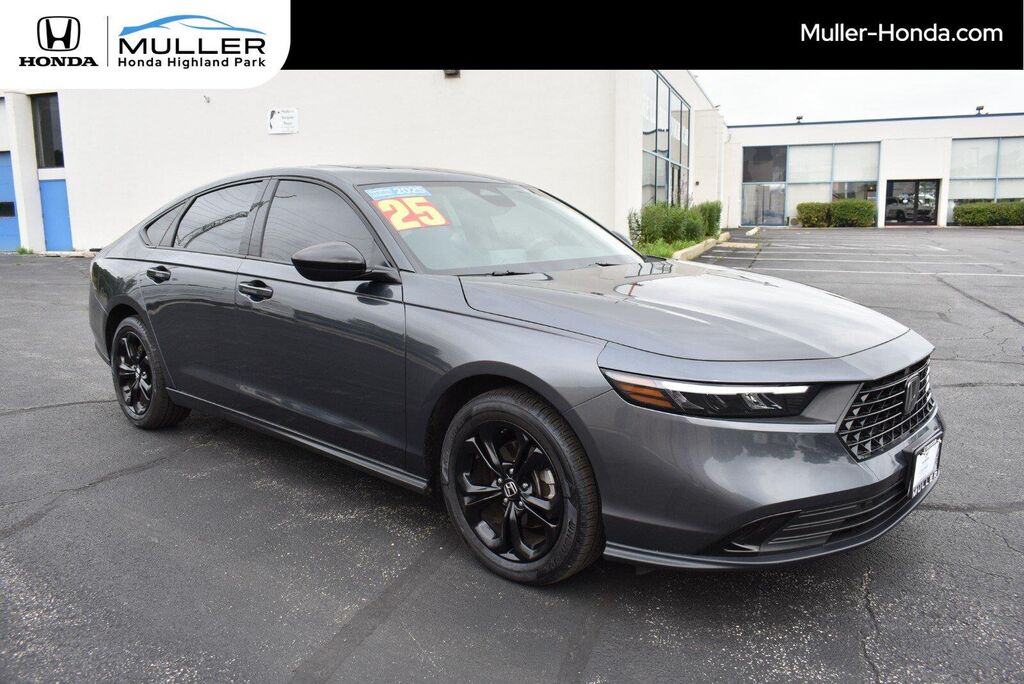 2025 Honda Accord SE — photo 1 of 14
