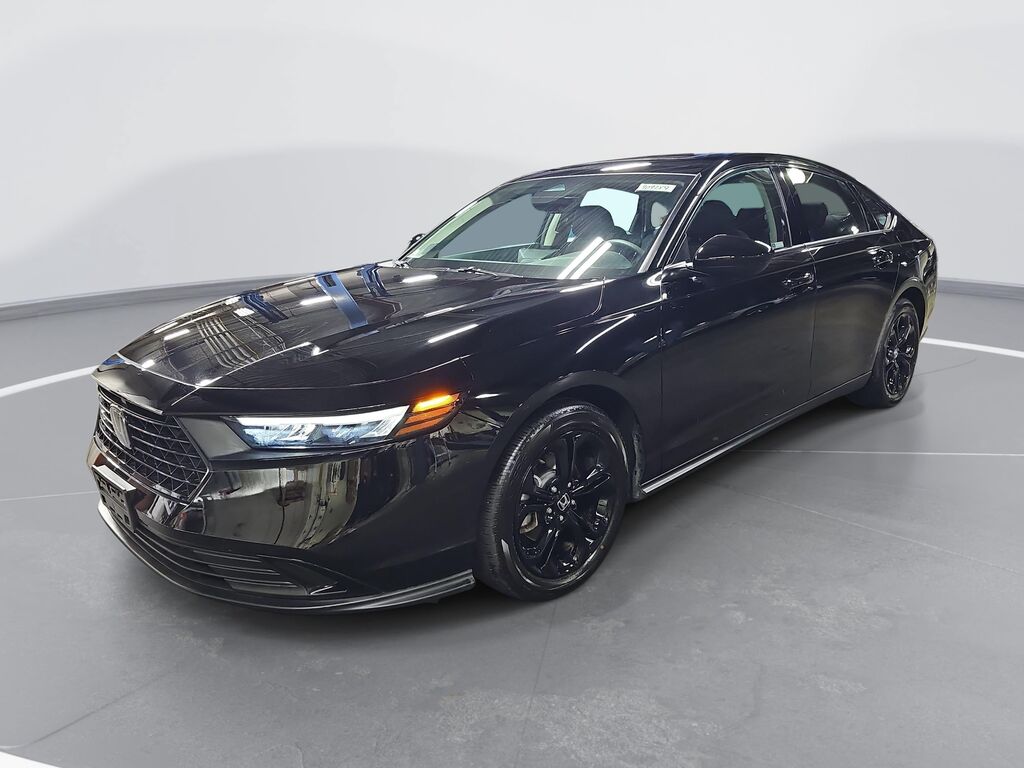 2025 Honda Accord SE — photo 1 of 13