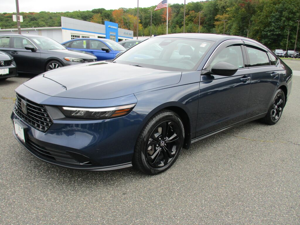 2025 Honda Accord SE — photo 1 of 13