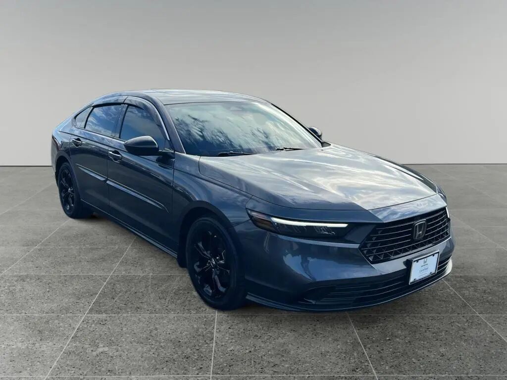 2025 Honda Accord SE — photo 1 of 13