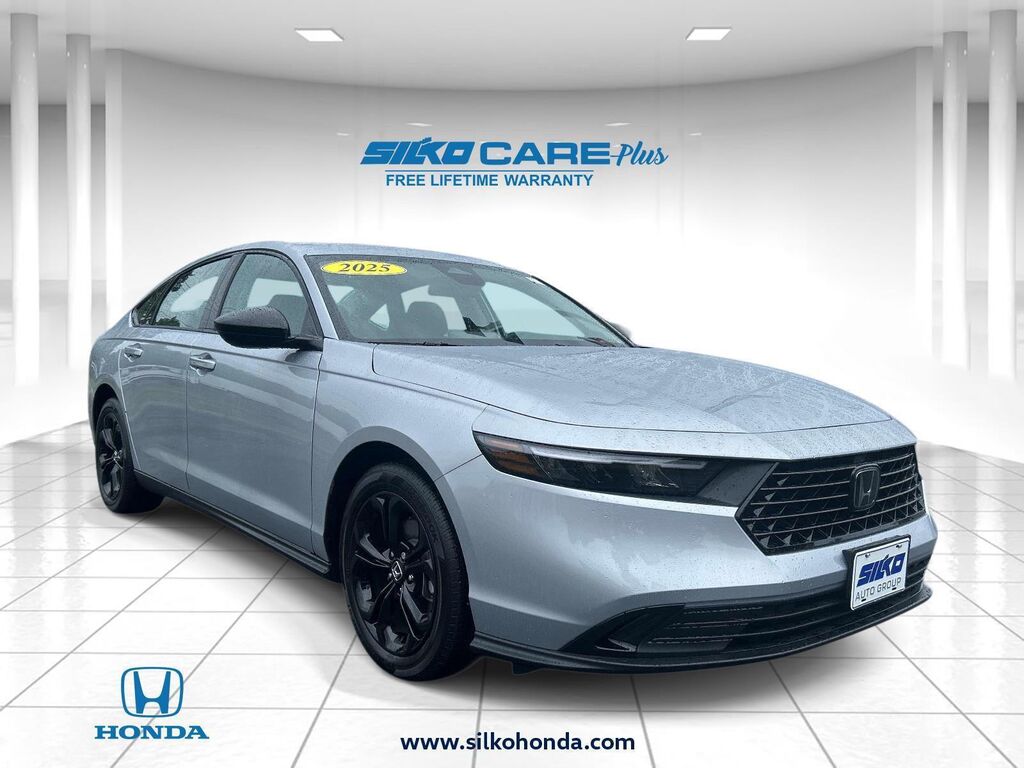 2025 Honda Accord SE — photo 1 of 12