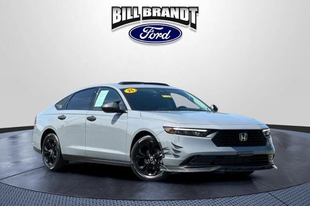 2025 Honda Accord SE — photo 1 of 5