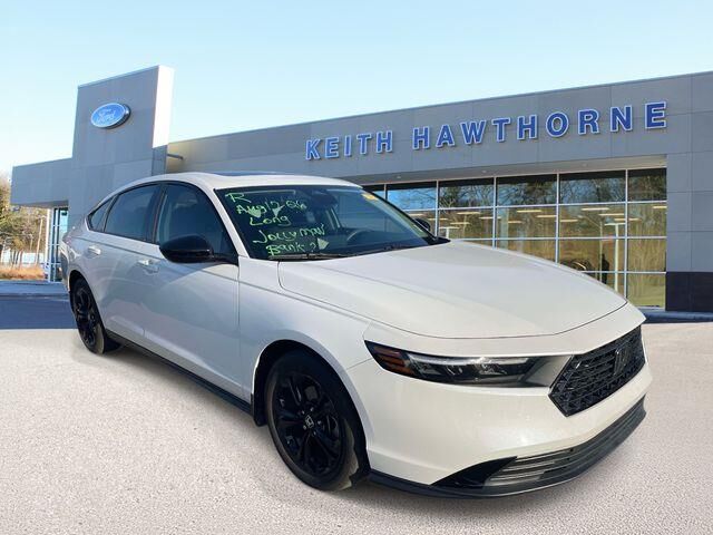 2025 Honda Accord SE — photo 1 of 38