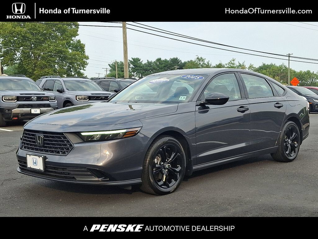 2025 Honda Accord Sedan 1.5T SE — photo 1 of 7