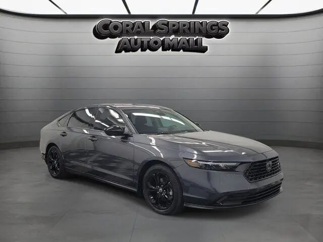 2025 Honda Accord SE — photo 1 of 13