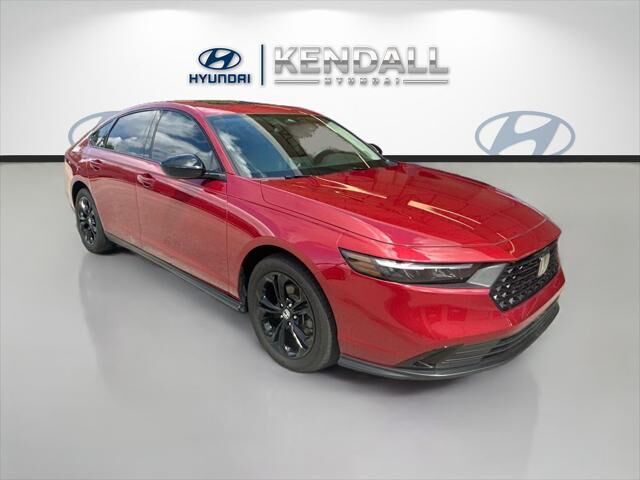 2025 Honda Accord SE — photo 1 of 13