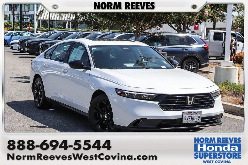 2025 Honda Accord SE — photo 1 of 13