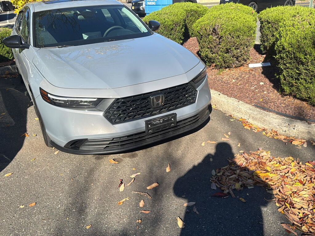 2025 Honda Accord Sedan 1.5T SE — photo 1 of 6
