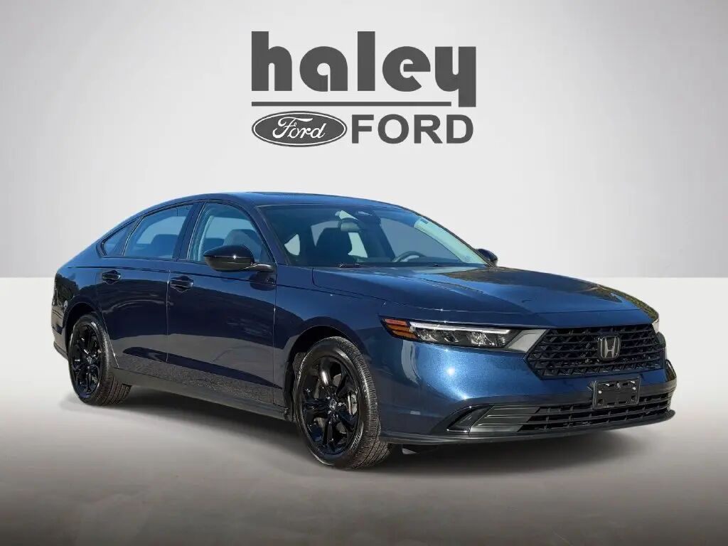 2025 Honda Accord SE — photo 1 of 13