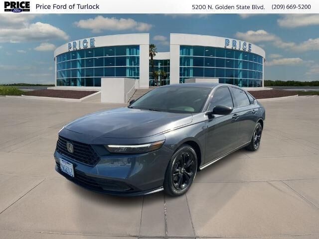 2025 Honda Accord SE — photo 1 of 13