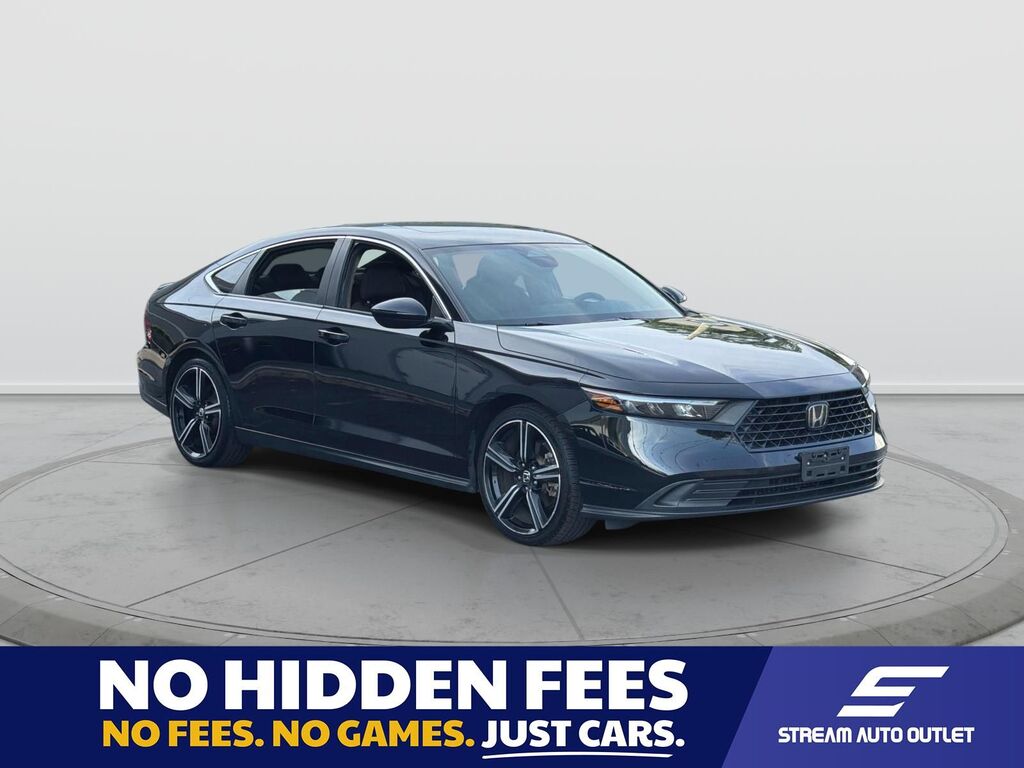 2023 Honda Accord Hybrid Sport — photo 1 of 10