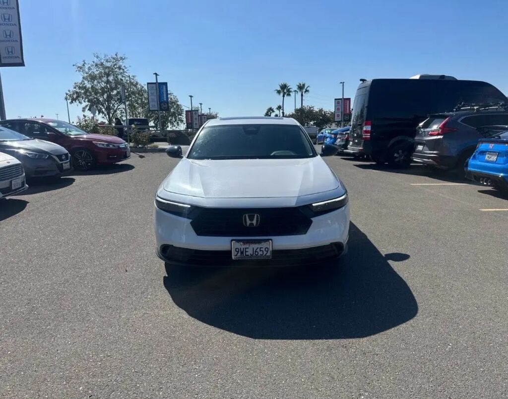 2025 Honda Accord Hybrid Sport — photo 1 of 12
