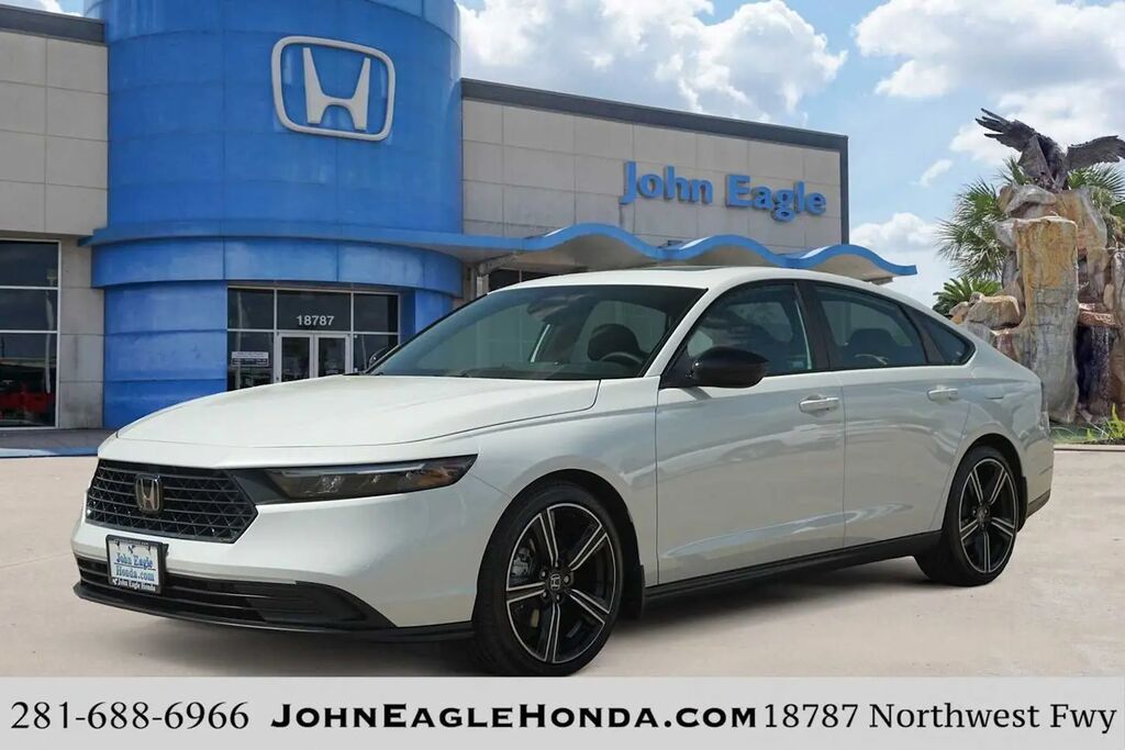 2026 Honda Accord Hybrid Sport — photo 1 of 13