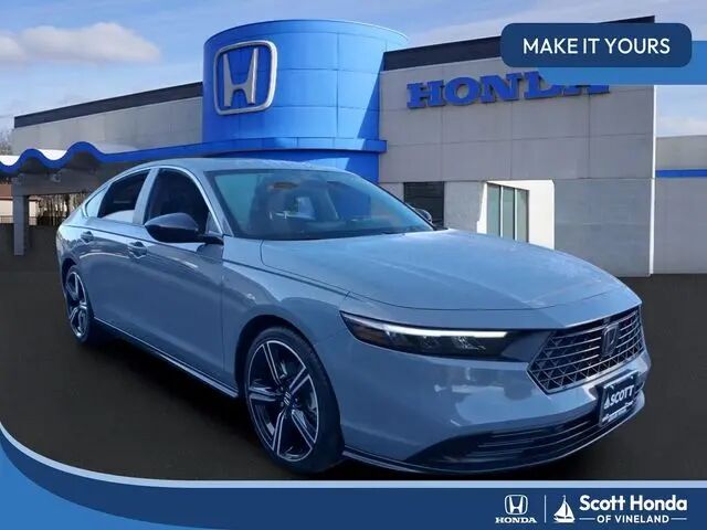 2023 Honda Accord Hybrid Sport — photo 1 of 13