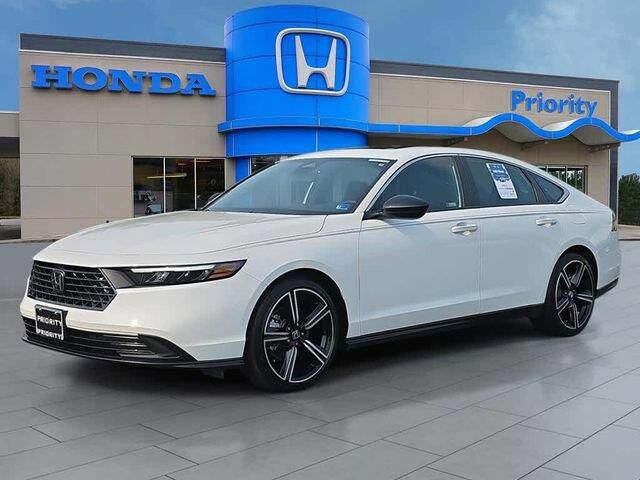 2025 Honda Accord Hybrid Sport — photo 1 of 11