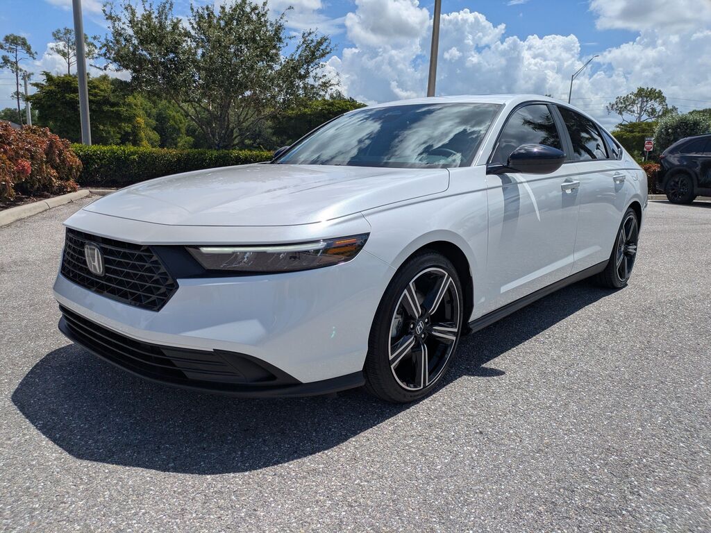 2026 Honda Accord Hybrid Sport Hybrid — photo 1 of 7