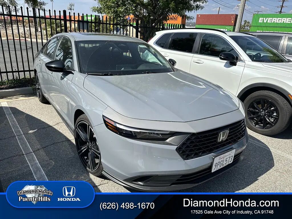 2025 Honda Accord Hybrid Sport — photo 1 of 13