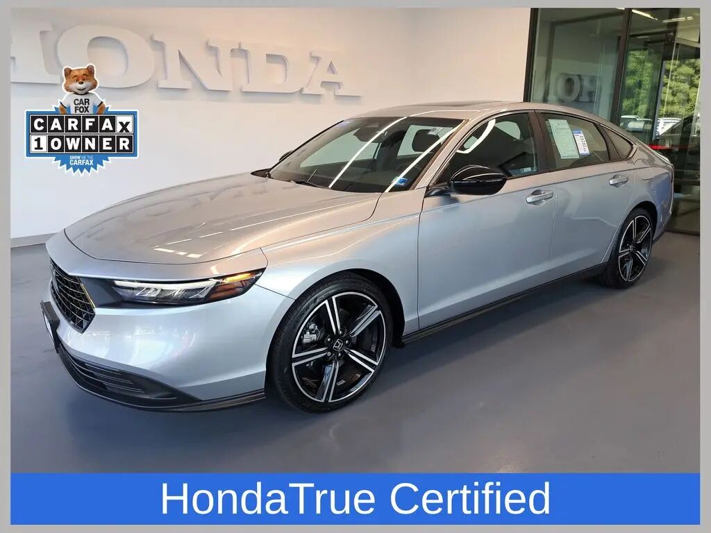 2025 Honda Accord Hybrid Sport — photo 1 of 13