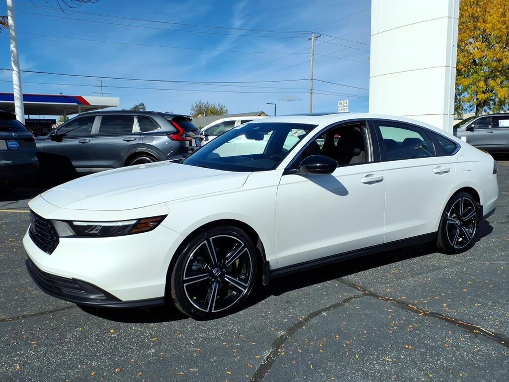 2025 Honda Accord Hybrid Sport — photo 1 of 13