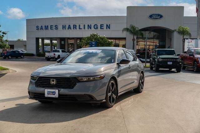 2025 Honda Accord Hybrid Sport — photo 1 of 13