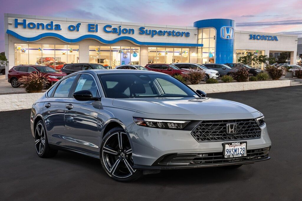 2023 Honda Accord Hybrid Sport — photo 1 of 1