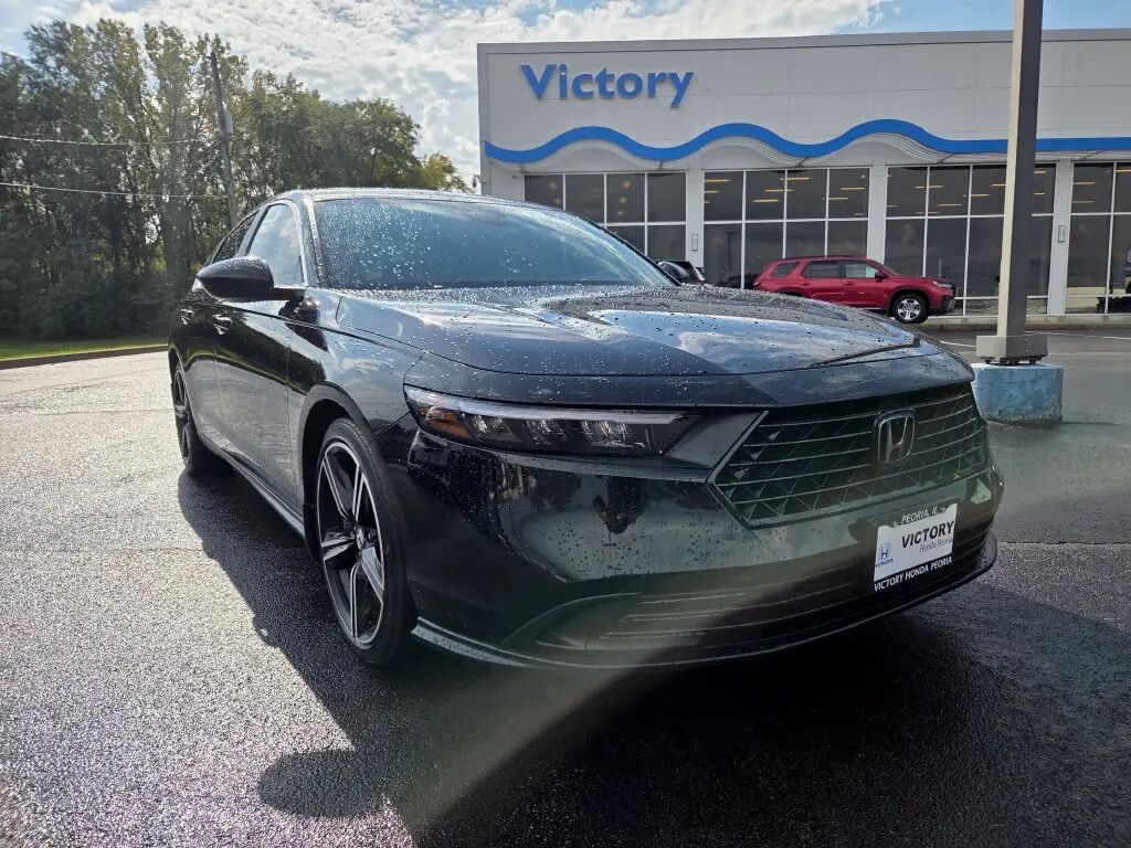 2024 Honda Accord Hybrid Sport — photo 1 of 13