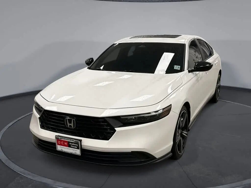 2024 Honda Accord Hybrid Sport — photo 1 of 13