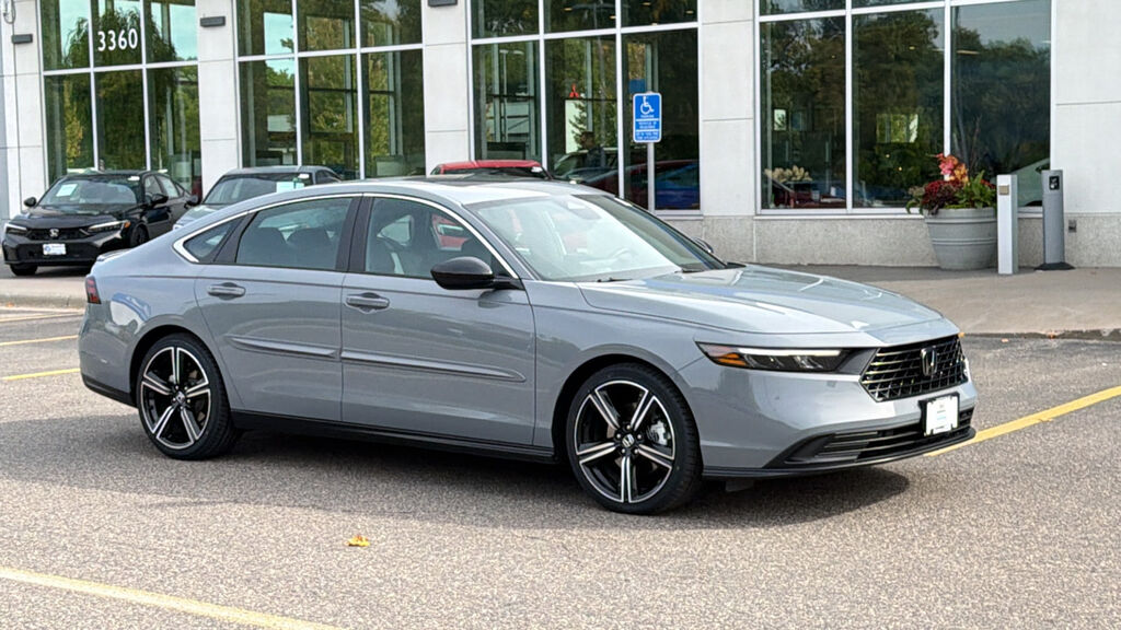 2023 Honda Accord Hybrid HYBRID SPORT — photo 1 of 7